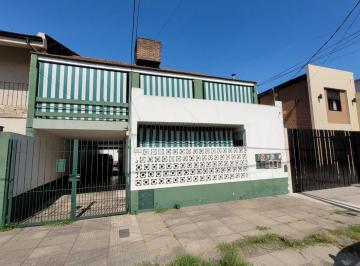QPX-QPX-137_2 · Casa en PH de 3 Ambientes en 2 Plantas a 1 Cuadra de Av Rivadavia.