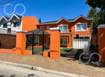 Casa · 600m² · 5 Ambientes · 2 Cocheras · Venta Casa 5 Ambientes Monte Grande Apto Crédito