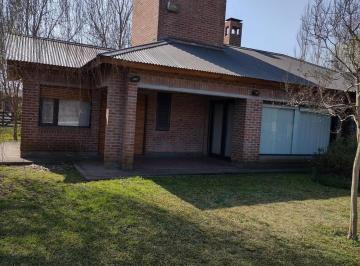 Quinta vacacional · 228m² · 4 Ambientes · 2 Cocheras · Venta Quinta, en Barrio Estudiantes de Mercedes B.