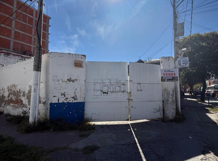 Terreno · 300m²
