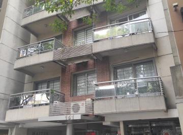 Departamento · 30m² · 1 Ambiente · 1 Cochera · Oportunidad Sobre Av Pedro Goyena, Frente Balcon Cochera Fija Luminoso Apto Profesional