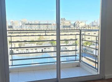 Departamento de 1 ambiente, Monte Castro · Monoambiente Excelente con Balcón