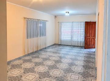 Casa · 160m² · 6 Ambientes · 1 Cochera · Casa Lista Para Vivir + Departamento Independiente / Excelente Oportunidad de Inversión