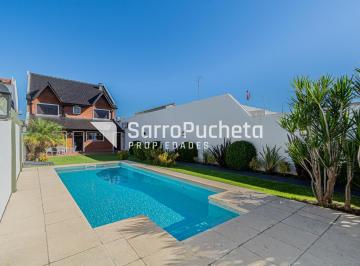 Casa · 330m² · 5 Ambientes · 2 Cocheras · Venta Casa 5 Ambientes con Piscina, Parque y Quincho en Haedo Sur