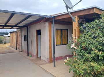 Casa · 50m² · 3 Ambientes · 2 Cocheras · Alquiler Casa Las Compuertas - 1 Hab.