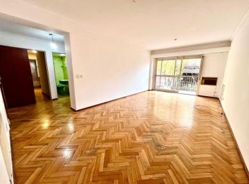 Departamento de 4 ambientes, San Isidro · Martínez Centro: Amplio Piso de 3 Amb + Dependencia con Baño. Vista Al Este, Muy Luminoso. 104 m² Cub