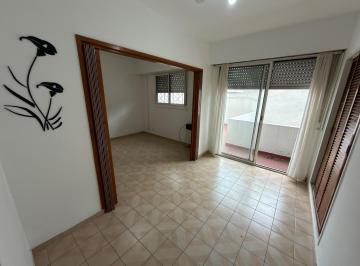 Departamento · 40m² · 2 Ambientes · Alquiler Monoambiente en Wilde Centro