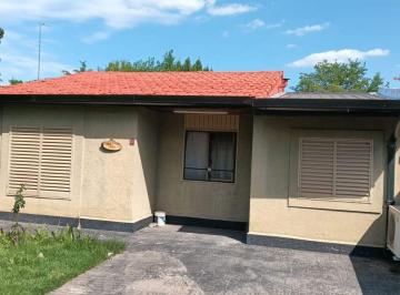 Casa · 138m² · 4 Ambientes · 1 Cochera · Venta Casa 4 Ambientes Moreno