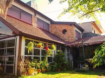 Casa · 161m² · 7 Ambientes · 2 Cocheras · Venta Casa 5 Amb Más Depto 2 Amb, Villa Luzuriaga
