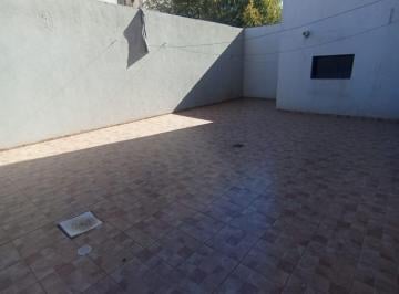 Departamento de 5 ambientes, Córdoba · Alquilo 2 Dorm con Patio de 30 m Propio, Impecable, Zona Centro!