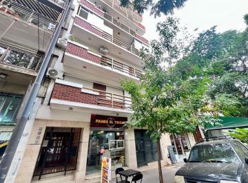 Departamento · 61m² · 3 Ambientes · Venta Depto Semipiso 3 Amb. Villa Crespo C/balcón