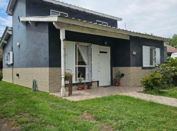 Casa · 73m² · 4 Ambientes · 3 Cocheras · Venta en Block Casa + Deptos Sobre Gran Parque en Santa Clara del Mar
