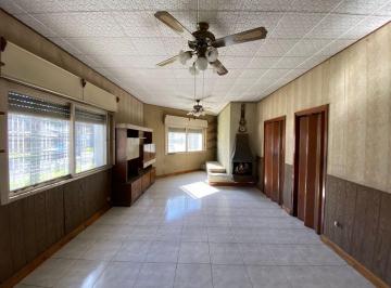 Casa · 158m² · 5 Ambientes · 3 Cocheras · Venta Casa 5 Amb Llavallol