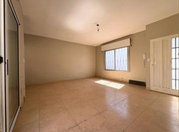 PH · 51m² · 3 Ambientes · PH 3 Ambientes Venta Caseros Patio Interno