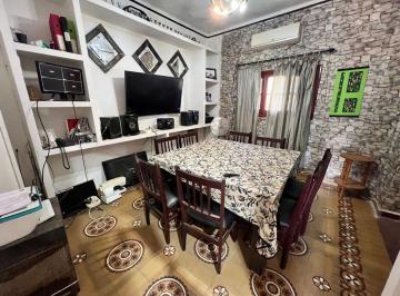 Casa · 259m² · 4 Ambientes · 1 Cochera · Venta Casa 3 Dorm. Mas Galpón Alto Gral Paz