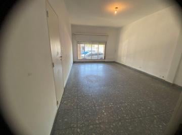 Casa · 150m² · 3 Ambientes · 1 Cochera · Venta Casa 4 Amb. Cochera Lote Propio P. Avellaneda