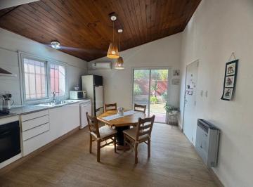 Casa · 266m² · 7 Ambientes · 2 Cocheras · Venta Casa Apta Crédito Lujan de Cuyo