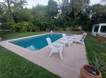 Casa · 219m² · 5 Ambientes · 2 Cocheras · Venta Casa 5 Ambientes Piscina Los Cardales