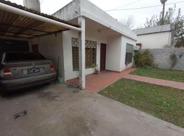 Casa · 90m² · 3 Ambientes · 1 Cochera · Venta Casa 2 Dorm Jardin Coch Garin Barrio Cabot