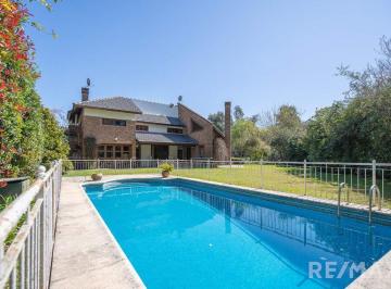 Casa · 198m² · 4 Ambientes · Venta Casa 4 Amb C/pileta Las Praderas de Lujan