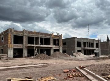 Casa · 70m² · 3 Ambientes · 1 Cochera · Venta de Dúplex y Departamentos en Maipú