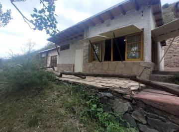Casa · 90m² · 3 Ambientes · 2 Cocheras · Venta de Casa en Proterillos