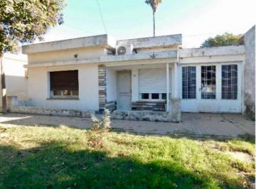Casa · 101m² · 4 Ambientes · Venta – Casa en Villa Mugueta – Apto Crédito