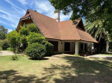 Quinta vacacional · 420m² · 4 Dormitorios · 3 Cocheras · Casa Quinta Apto Profesional, Pilar del Viso