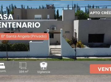 Casa · 161m² · 4 Ambientes · 3 Cocheras · Venta - Casa B° Privado Santa Angela, Centenario