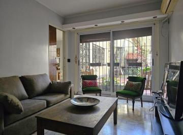 Casa · 220m² · 7 Ambientes · 1 Cochera · Venta Casa 7 Amb Cochera Monserrat Patio Terraza