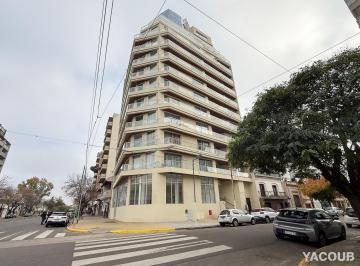 Local comercial · 177m² · 1 Ambiente · Local en Alquiler - 2 Baños - 177 m - La Plata