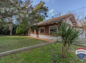 Casa · 150m² · 3 Ambientes · 1 Cochera · Venta Casa en Villa Elisa