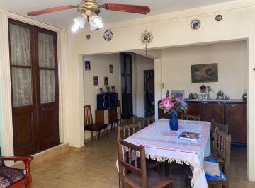 PH · 77m² · 3 Ambientes · Venta PH 3 Amb. con Patio Apto Credito, Bernal.