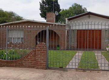 Casa · 195m² · 6 Ambientes · 3 Cocheras · Venta 2 Casas Arguello Terreno 675 m²