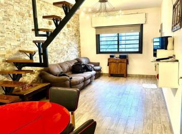 PH · 72m² · 4 Ambientes · 1 Cochera · Venta PH Duplex 4 Amb San Martin con Cochera