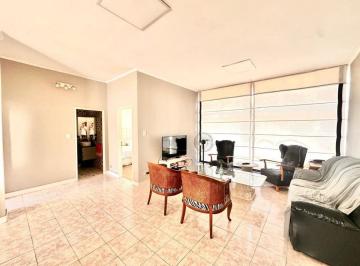 Casa · 330m² · 11 Ambientes · 1 Cochera · Venta Casa Multifamiliar + Local + Renta Lote