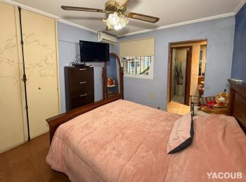 Casa · 80m² · 4 Ambientes · Casa en Venta - 3 Dorm. 1 Baño - 300 m - La Plata