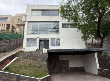 Casa · 258m² · 5 Ambientes · 2 Cocheras - Saltiva Propiedades · Terrazas de La Estanzuela - Casa de Dos Dorm.