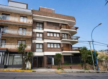 Departamento · 168m² · 5 Ambientes · 1 Cochera · Venta Piso 5 Amb Vista Al Marcochera Santa Cecilia