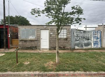 Casa · 60m² · 4 Ambientes · Venta/casa 2 Dorm./oportunidad