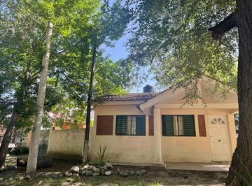 Casa · 167m² · 4 Ambientes · 1 Cochera · Venta en Alta Gracia 1 Casa y 1 Departamento