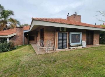 Casa · 207m² · 3 Ambientes · 2 Cocheras · Venta Casa Costa Azul Villa Carlos Paz