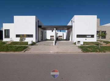 Casa · 98m² · 3 Ambientes · 1 Cochera · Venta Duplex 2 Dorm. San Ignacio Village Cba