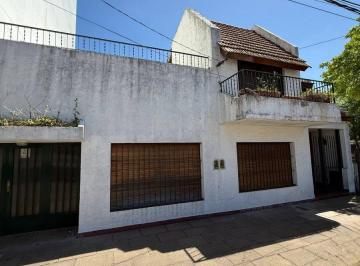 Casa · 150m² · 5 Ambientes · 2 Cocheras · Casa en Venta en Pilar Centro