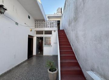 Casa · 100m² · 3 Ambientes · Venta Casa 3 Amb en Parque Chacabuco Apto Credito