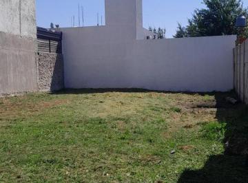 Terreno · 285m² · Terreno en Venta en Barrio Links *con Escritura*