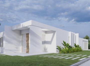Casa · 160m² · 4 Ambientes · 2 Cocheras · Venta Casa en Construccion Vida Club de Campo