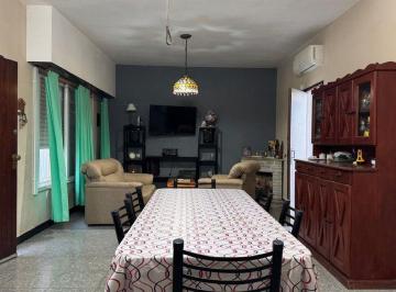 PH · 64m² · 3 Ambientes · PH de 3 Amb. con Patio y Terraza (Sin Expensas)