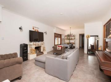 Casa · 4 Ambientes · 2 Cocheras · Venta Casa 4 Amb Garage Villa Luzuriaga - Permuta