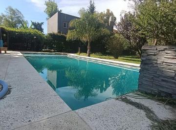 Quinta vacacional · 90m² · 3 Dormitorios · 3 Cocheras · Venta Quinta Pileta 2.500 Mt Lote Fco. Alvarez